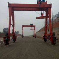 張家界行車(chē)，行吊