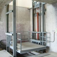 寧波起重機北侖液壓升降固定式貨運平臺安裝，年檢，銷售，保養