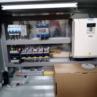 河南長垣圣斯起重運(yùn)梁平車專用電器柜