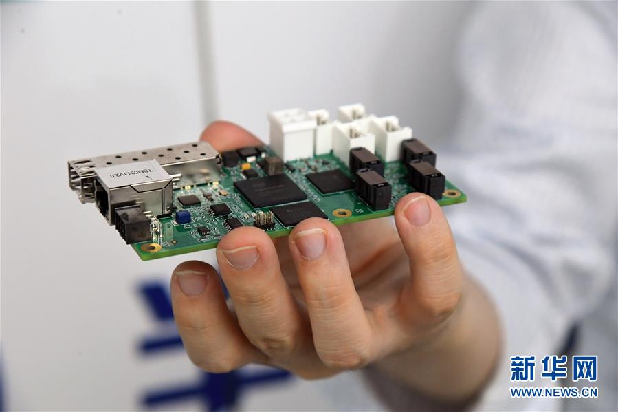 (新華全媒頭條·圖文互動(dòng))(2)逆勢(shì)增長5.9%的背后——中關(guān)村創(chuàng)新地標(biāo)里蘊(yùn)藏的發(fā)展密碼