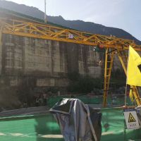 宜昌市夷陵區(qū)簡(jiǎn)易龍門吊起重機(jī)各種型號(hào)起重機(jī)，行吊廠家直銷