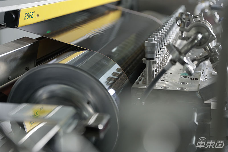 蔚來明年量產，寧德時代還需十年！揭秘固態電池量產之謎