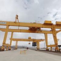廈門碼頭吊門式起重機(jī)