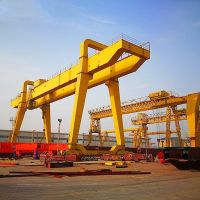 河南雙梁吊鉤門式起重機(jī)