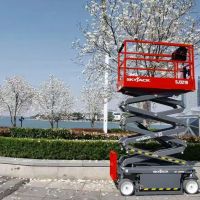 濟南自行式液壓升降機，升降貨梯