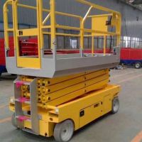 濟南自行式液壓升降機，升降貨梯